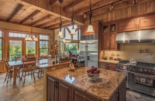Jay House | Whispering Pines Lodge - Near Whiteface Mtn, Lake Placid