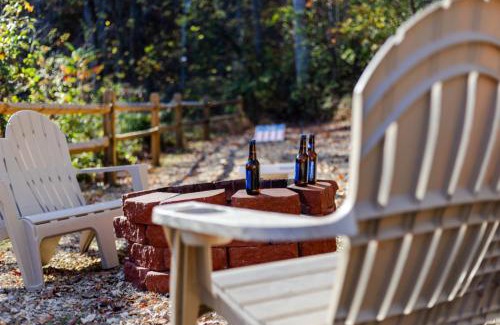 Gatlinburg - Pigeon Forge Ski Chalet | Whispering Pines Retreat By Ghosal Luxury Lodging