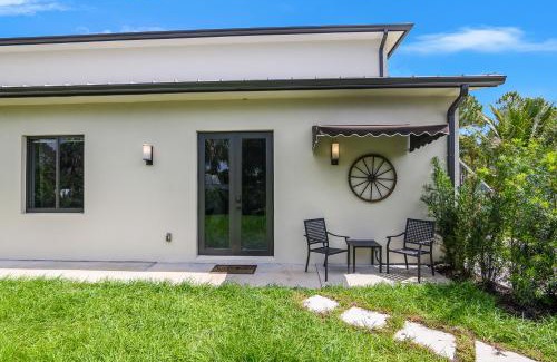 Rural Estates House | Whispering Pines Retreat