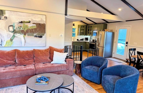 Newbury House | Whispering Pines - Your Stylish Nature Retreat