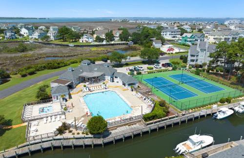 Manteo Apartment | Whispering Sound