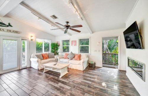 Anna Maria House | Whispering Whale Retreat
