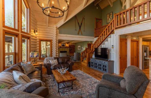 Sugar Grove House | Whispering Willow