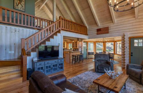 Sugar Grove House | Whispering Willow