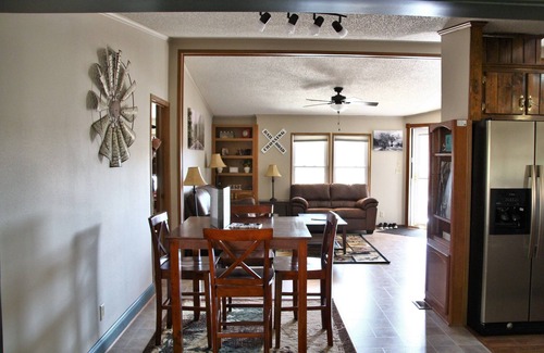 Hill City Cabin | Whistle Stop Cabin with Meadow View