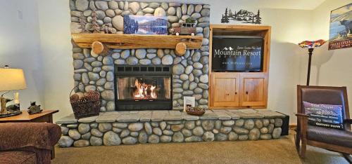 Deer Park House | Whistler 21