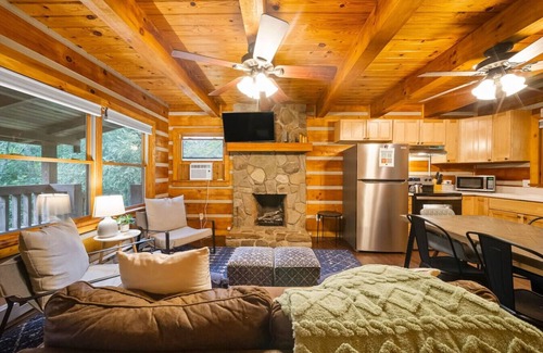 Whittier Apartment | Whistler Retreat, Hot Tub, Fireplace, and Views!