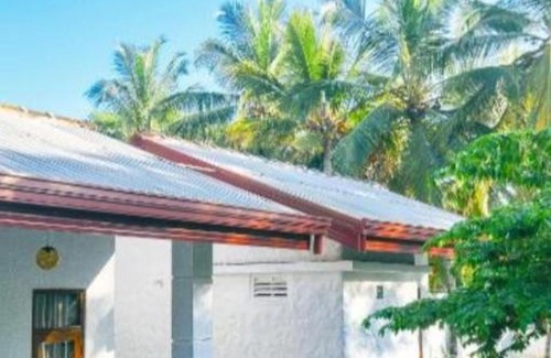Udawalawa Hotel | White Ancient Villa