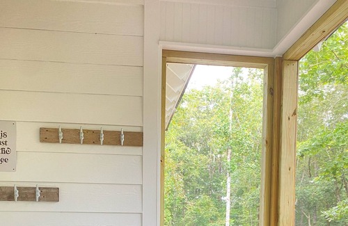 Tallassee House | White Bay House - New- Lake Martin - Pontoon available