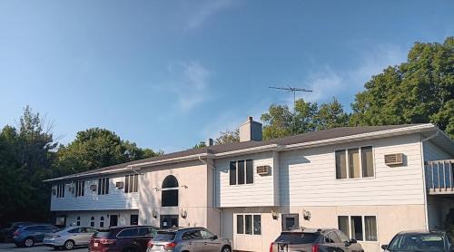 Sturgeon Bay Hotel | White Birch Inn