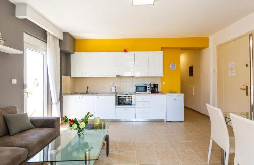 Rethymno Apartment | White Coral