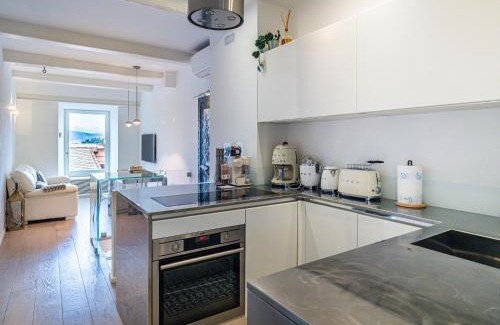 Portovenere House | White dreams