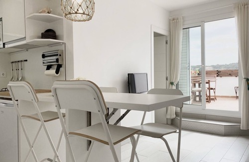 Sant Feliu de Guixols Apartment | White Home, terrace with views, close to the beach