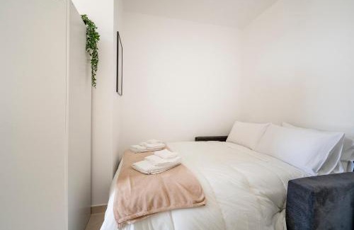 Municipio 3 Apartment | White Horizon