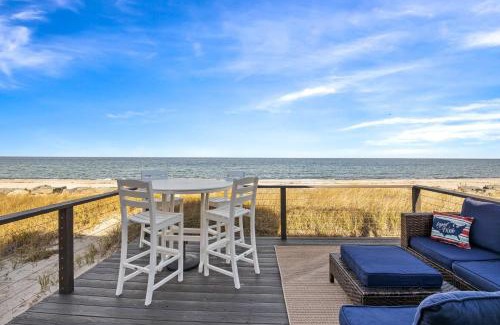 Plymouth House | White Horse Beach House: Plymouth