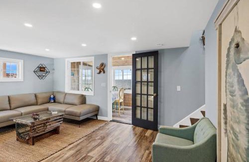 Plymouth House | White Horse Beach House: Plymouth