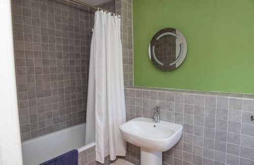 Bantham House | White Horses a large family home in Bantham South Devon with fantastic sea views