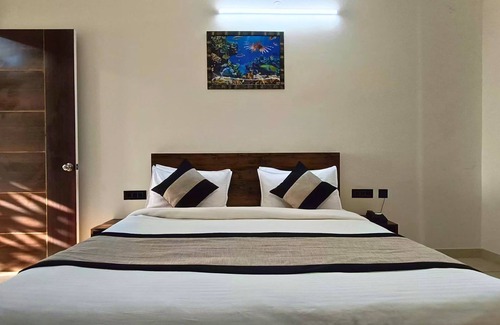 Jhajjar Hotel | White House Country Inn