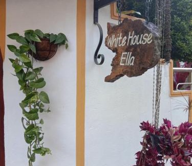 Ambagollapathana House | White House Ella