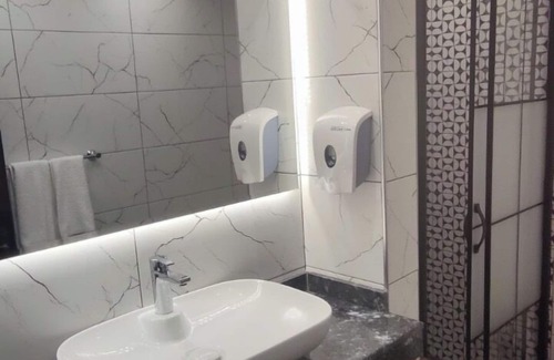 Ozbek Koyu Bed & Breakfast | White Moon Hotel