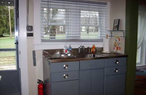 Bethlehem Cottage | White Mountain Cozy Cottage of Bethlehem with hot tub