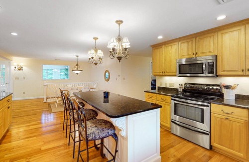 Intervale House | White Mountain Glen | House in Bartlett with hot tub, sauna, firepit & game room
