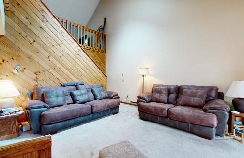 North Conway Apartment | White Mountain Hideaway