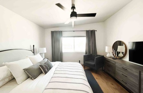 Paso Robles Other | White Oak Farmhouse | Vineyard Retreat, 2 KING
