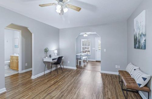 Trenton House | White Oak - fire pit fast wifi & free parking