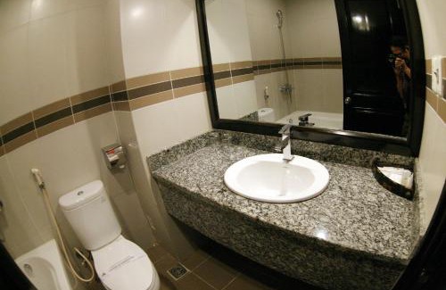 Thai Binh Hotel | White Palace Thai Binh Hotel