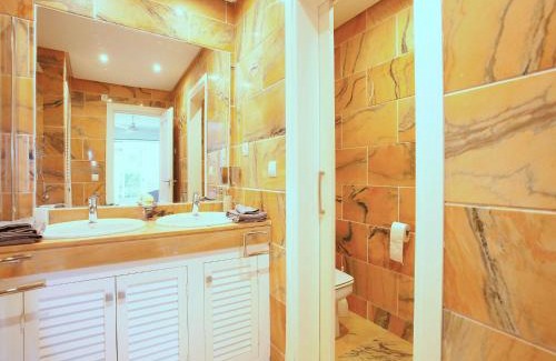 Nikki Beach House | White Pearl beach Elviria H1