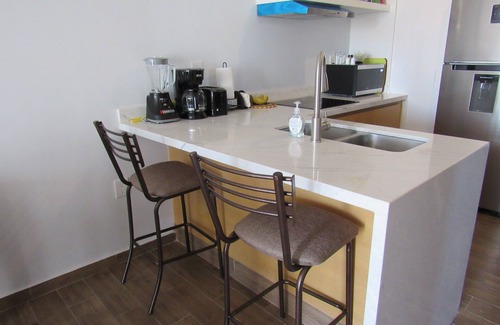 Mazatlan Condo | White Pearl Condo, Elevator, Roof-Top, Pool, Beach,Security, Centro,conveniences