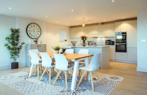 Eastbourne Villa | White Point beach house