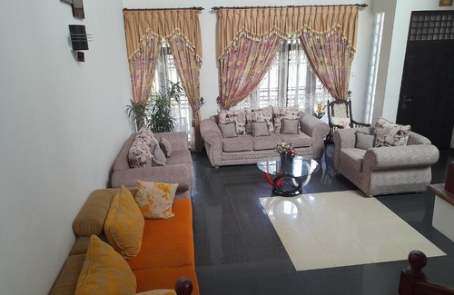 Wayikkal House | White Residence