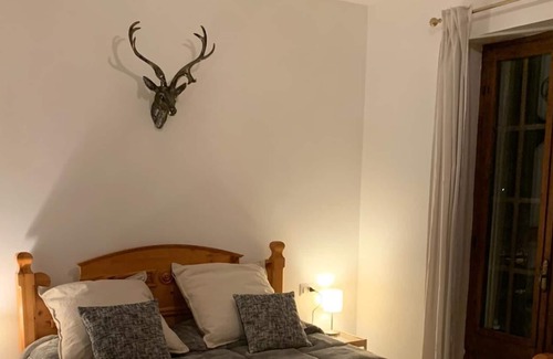 Ponte di Legno Apartment | White Rock apartment