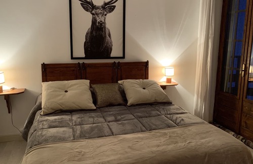 Ponte di Legno Apartment | White Rock apartment