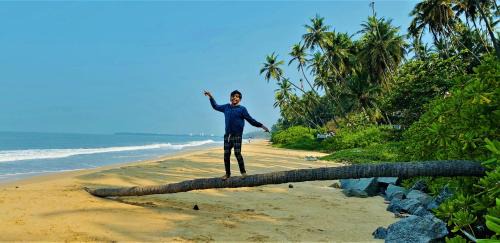Kannur Resort | White Shell Beach House