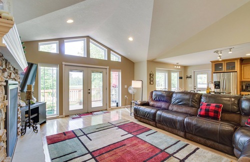 Bigfork Cottage | White Swan Lake Home Near Hiking & Snowmobiling!