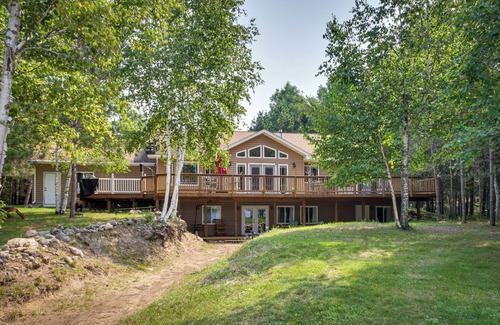 Bigfork Cottage | White Swan Lake Home Near Hiking & Snowmobiling!