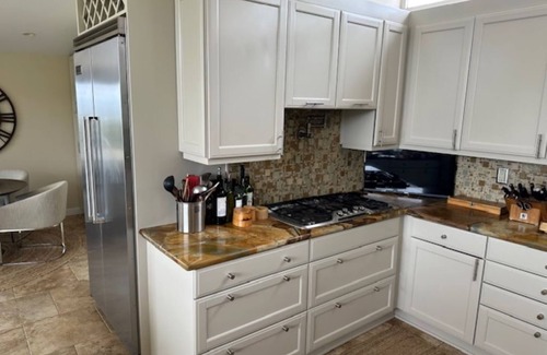 Western Malibu House | White Water Views from this amazing 3 bedroom 2 3/4 bath cliff top Malibu House