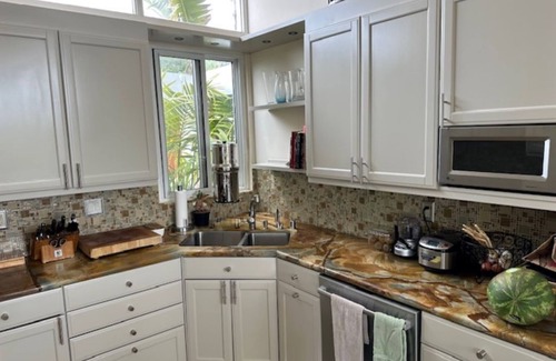 Western Malibu House | White Water Views from this amazing 3 bedroom 2 3/4 bath cliff top Malibu House