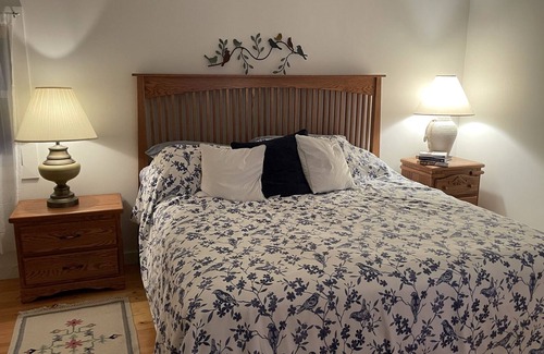 Washburn Cottage | White wings cottage Private beach on Lake Superior