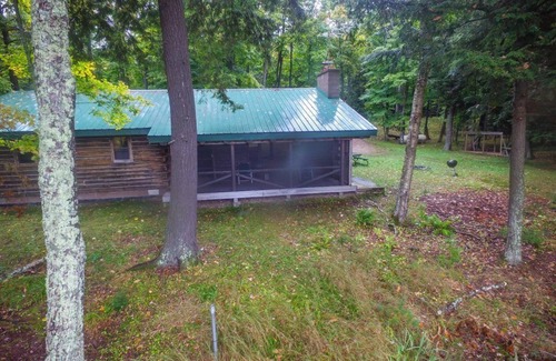 Phelps Cabin | WHITEAIL CABIN