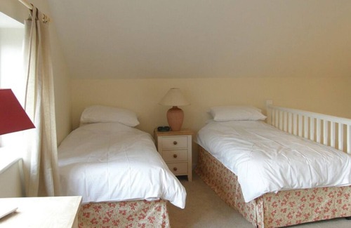 East Tisted Cottage | Whitedown Holiday Home Newton Valence