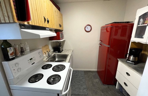 Big White Ski Resort Condo | Whitefoot Lodge Studio in Village Centre