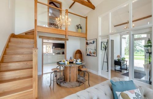 Wing House | Whitehill Lodge - Uk47194