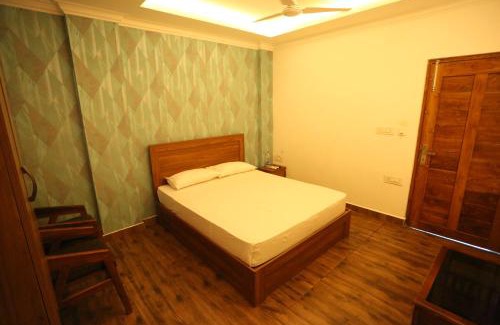 Alattur Hotel | Whitehouse Residency