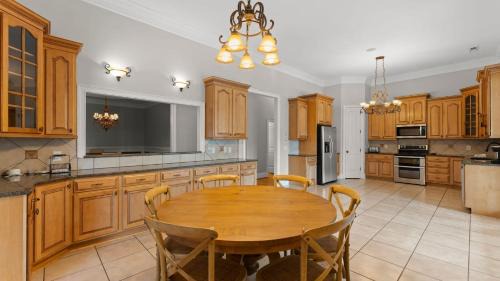 Troutman House | Whitetail Cove by AvantStay Lakefront w Pool Private Dock Sleeps 20