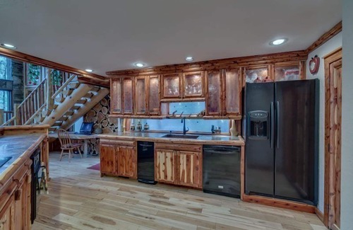 Ellijay Cabin | Whitewater Lodge | Ellijay, GA