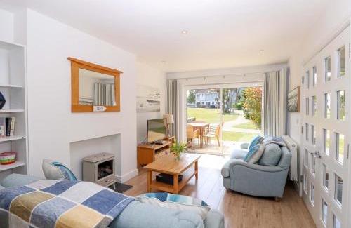 Yarmouth House | Whitfield P1
